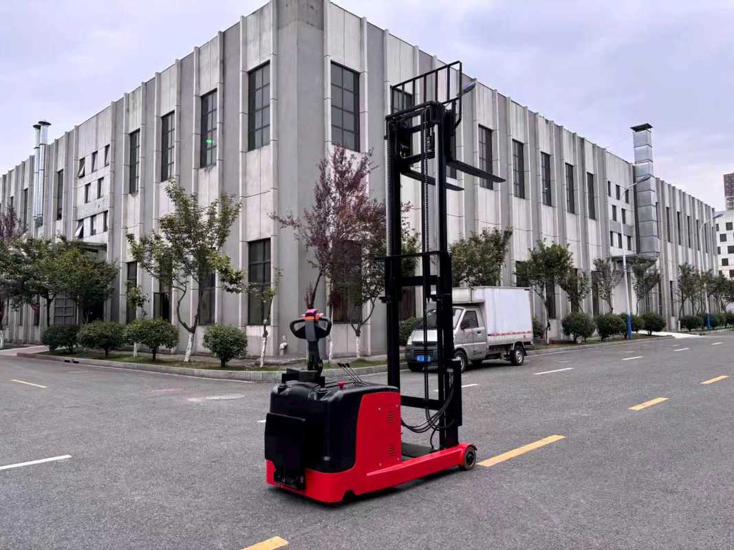 Electric Reach Forklift, 1.5-ton Capacity, 3m Lifting Height, Forks Extendable